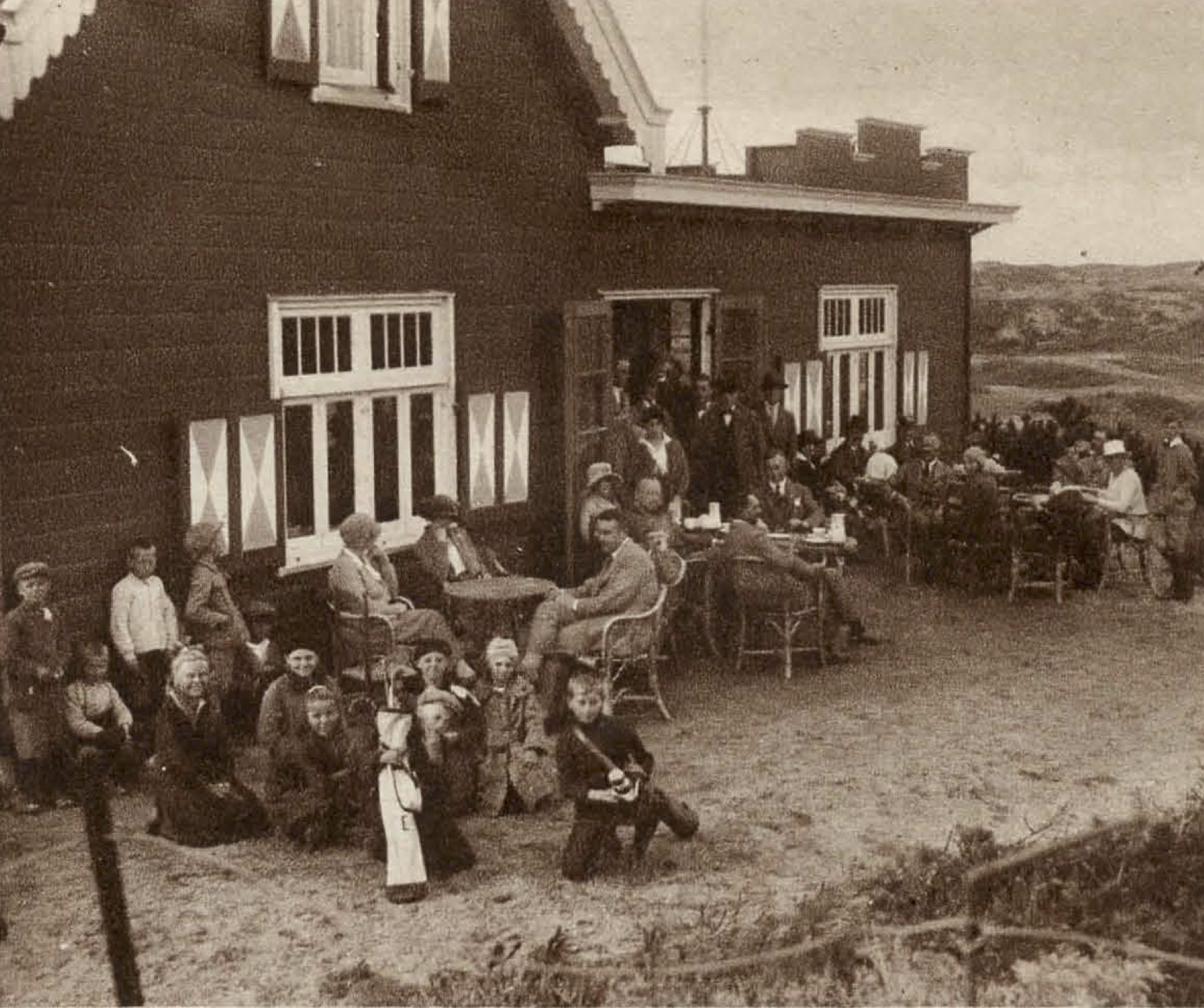 Thee-uurtje op de Noordwijksche - 1922