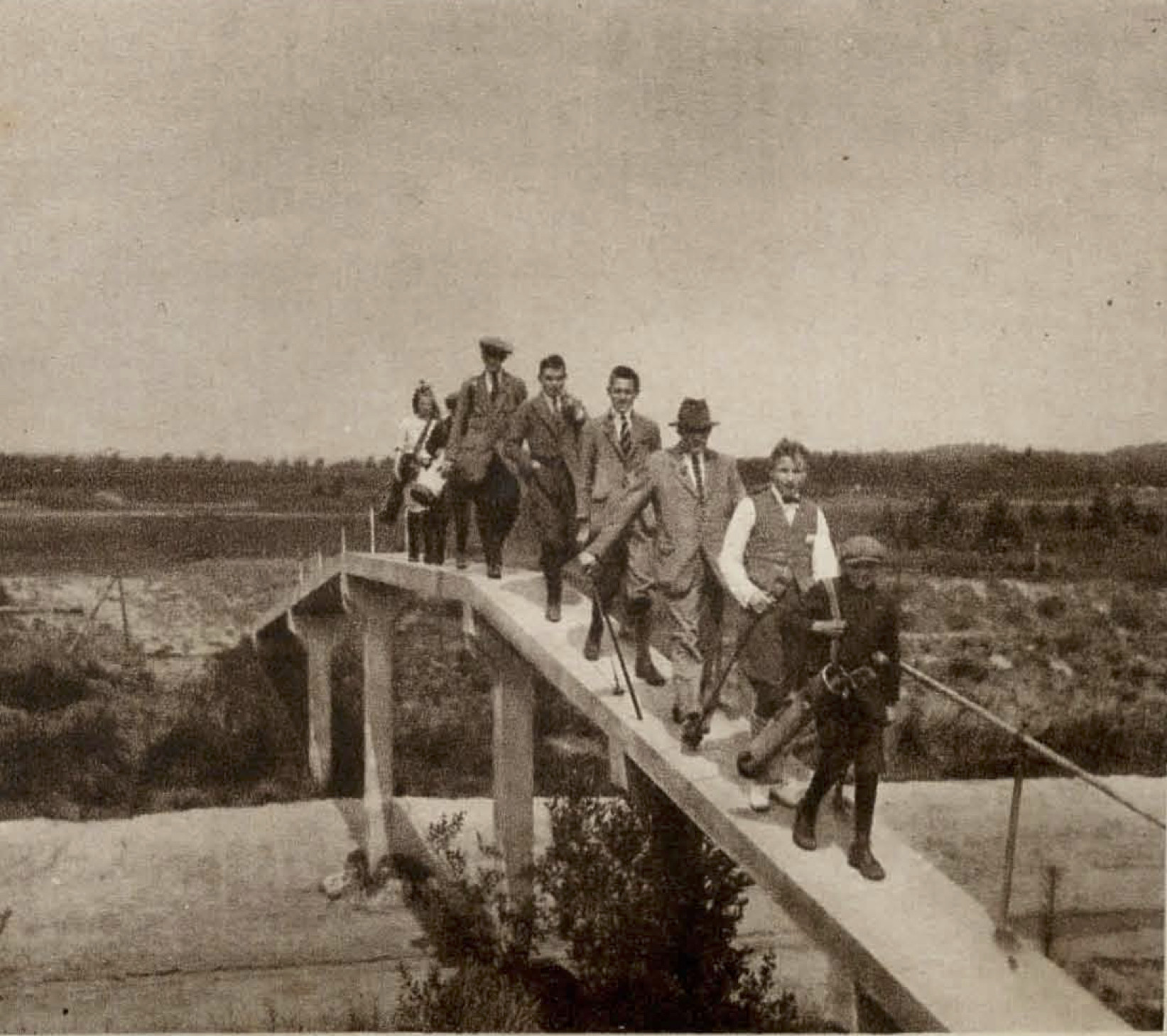 Gezicht op de 8ste hole van de Doornsche - 1922