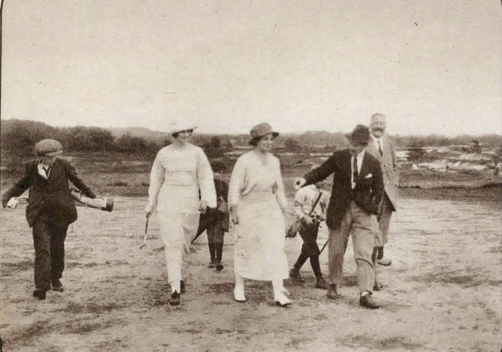 Op weg naar de 4e green van de Doornsche - 1922