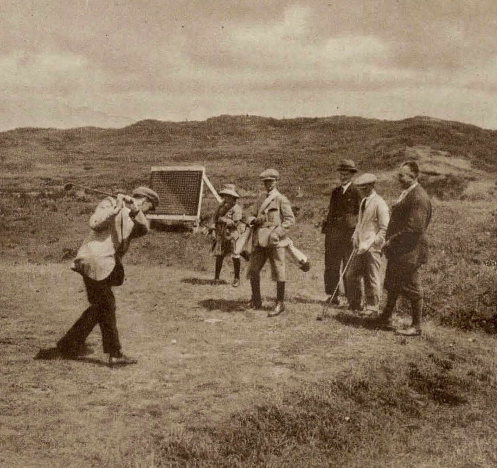Gezicht op de 1ste hole van de Noordwijksche - 1922