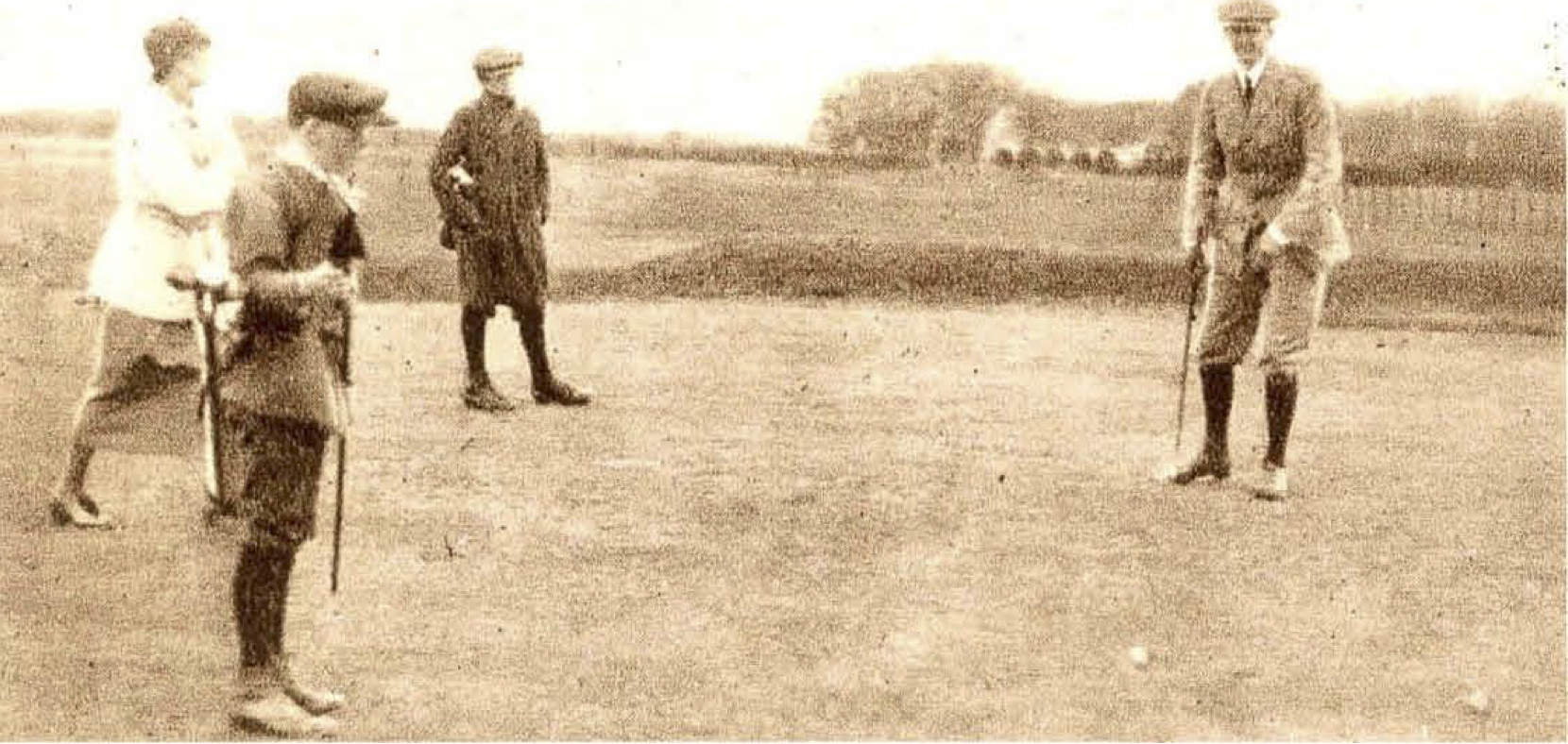 Mrs. Joannides en Dr. Hooper - 1923