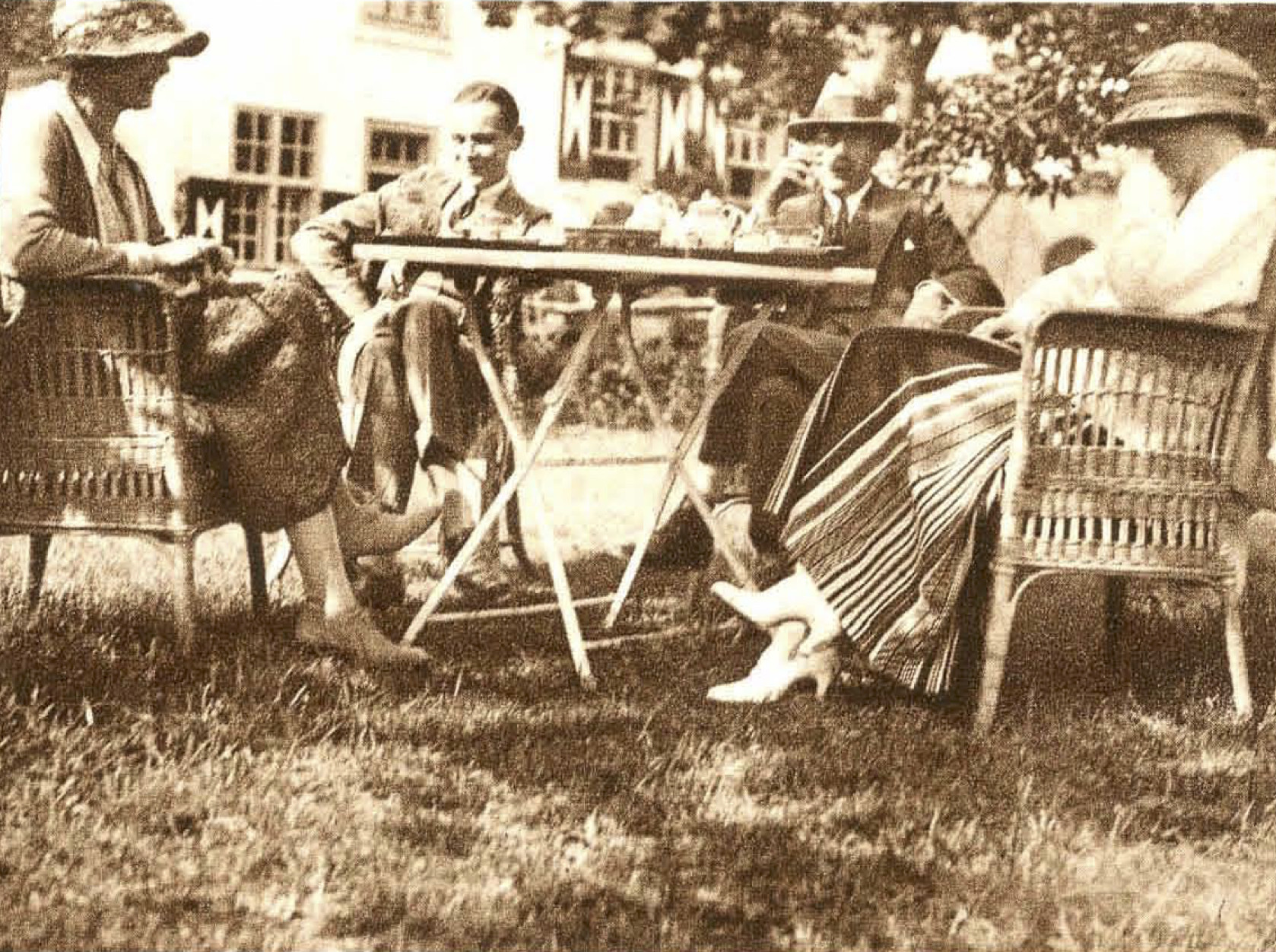 Thee uur op de Haagsche GC 2 - 1923