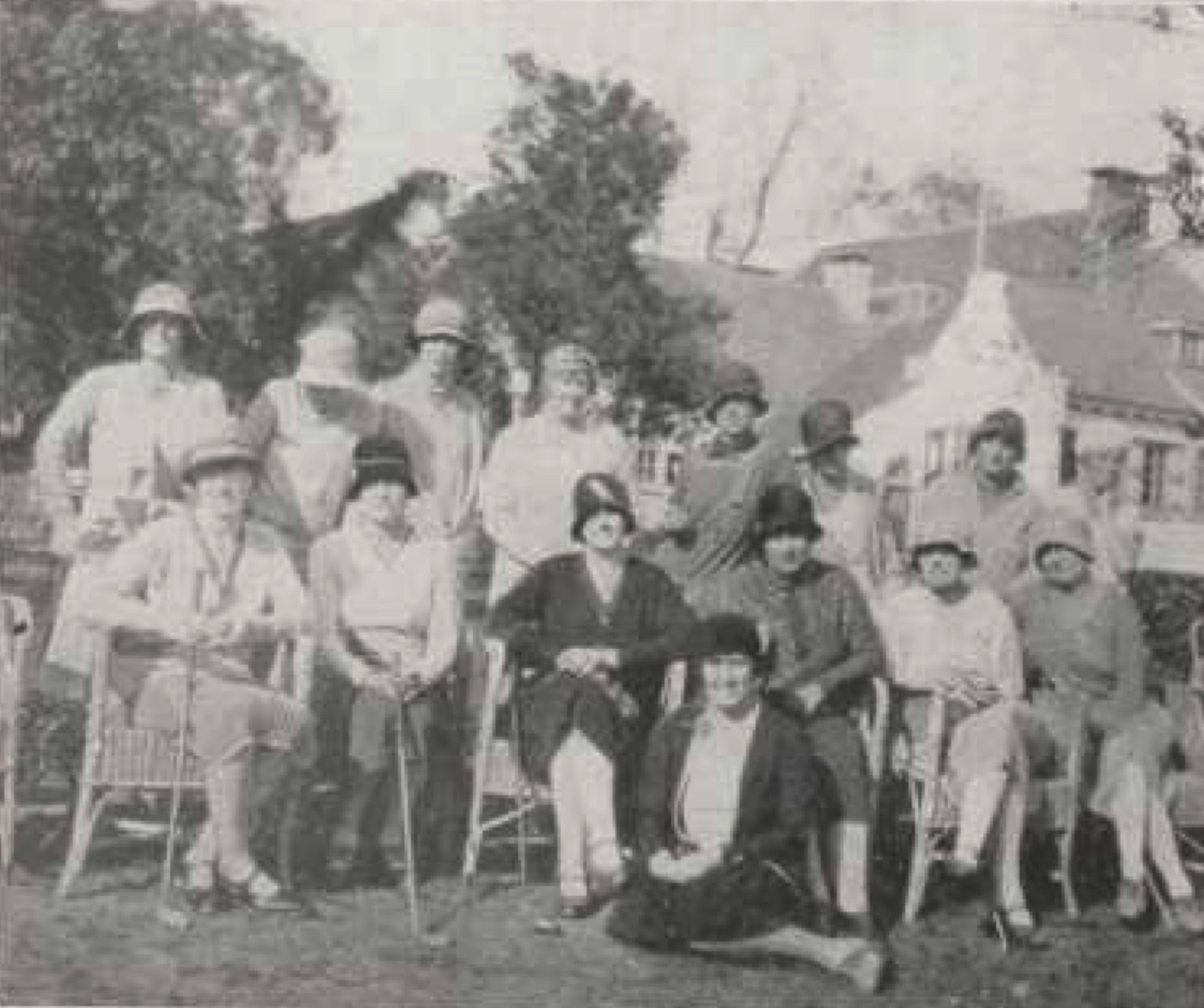 Dameswedstrijd op de Haagsche - 1929