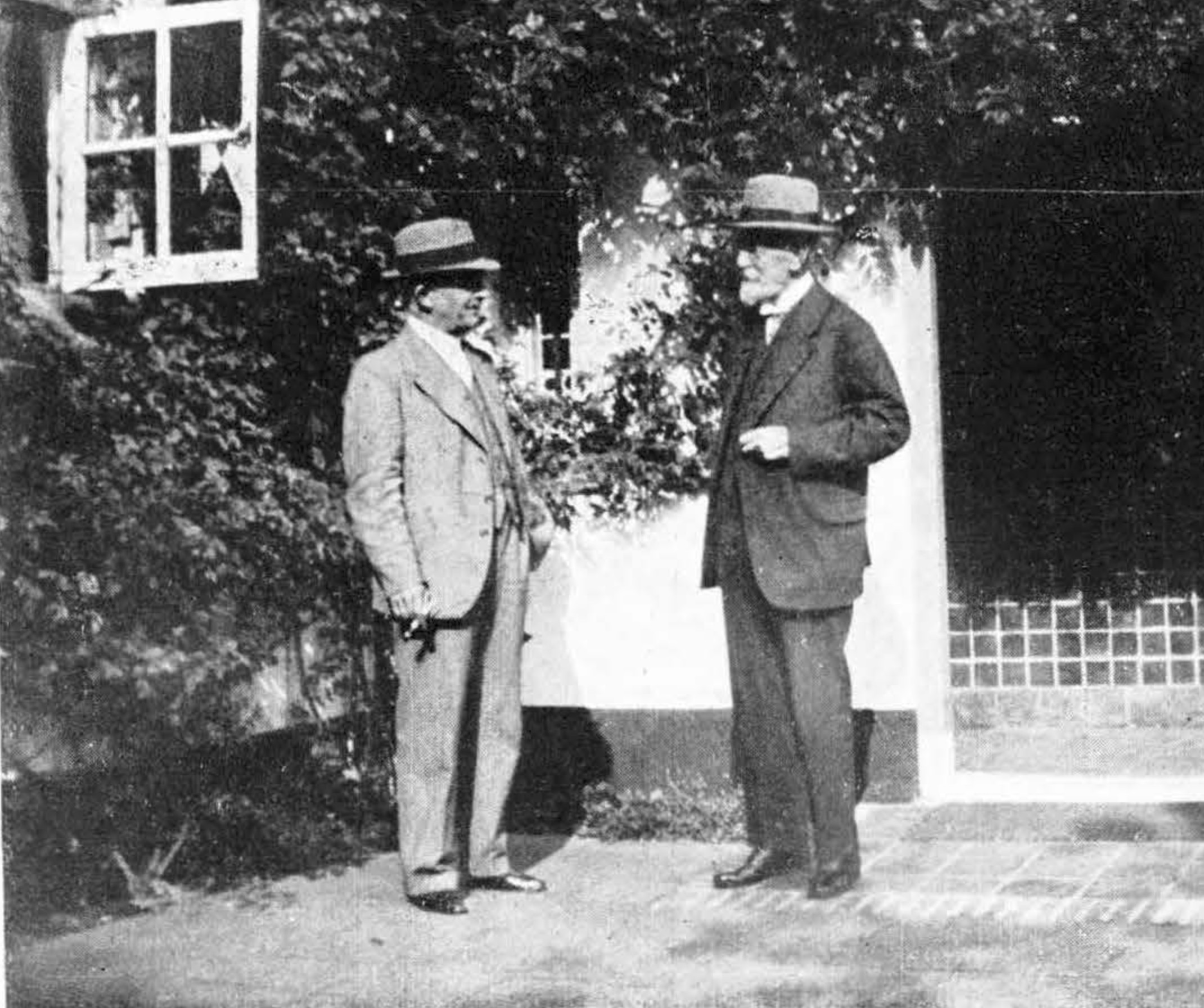 L.W. Taale; F.J.J. Cremers - 1937