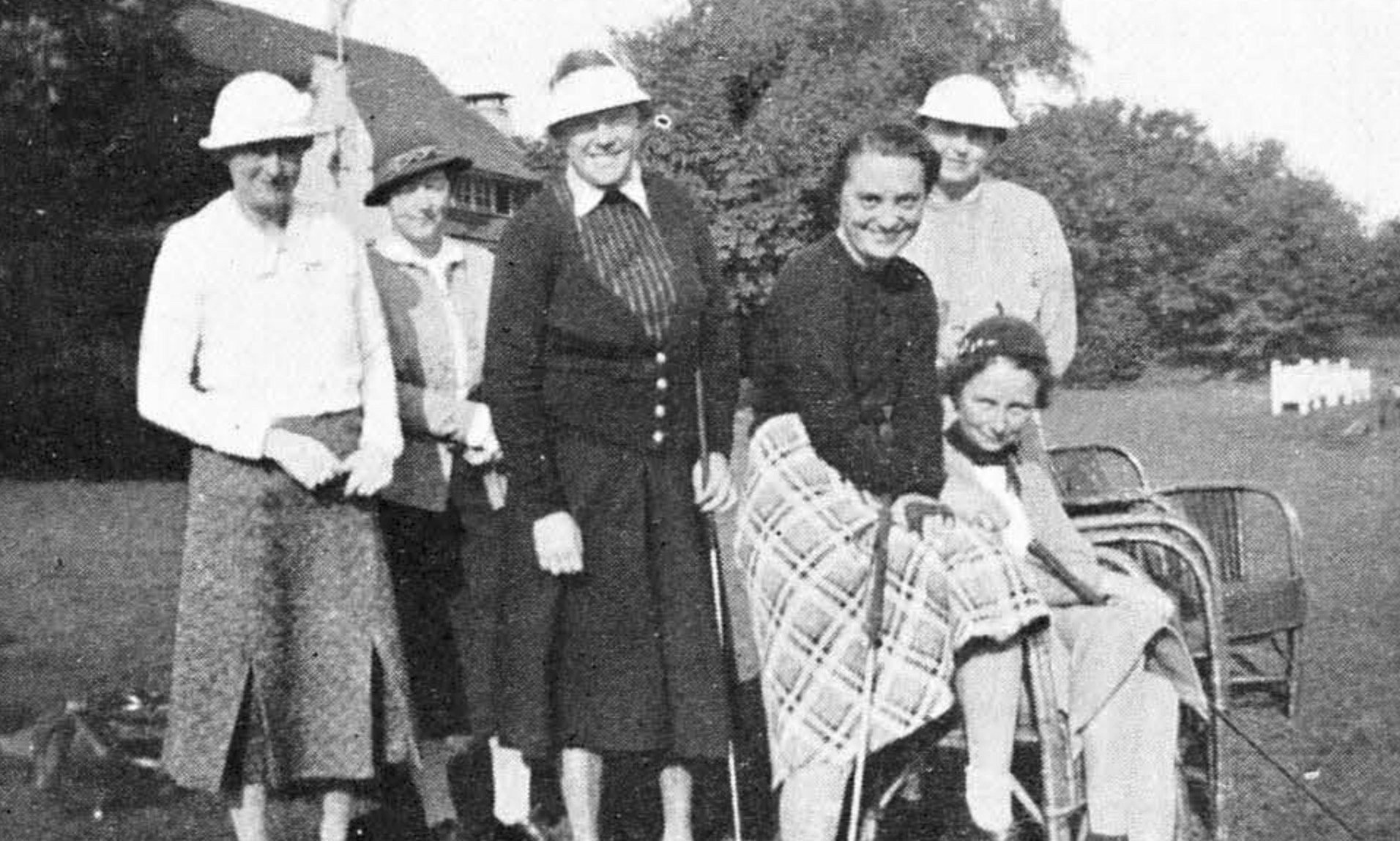 Lady Montgomery; Miss Gaunt; Mevr. Van Wely; Mevr. Heldring; Mevr. Steenhuis; Mevr. v.d. Graaf - 1937
