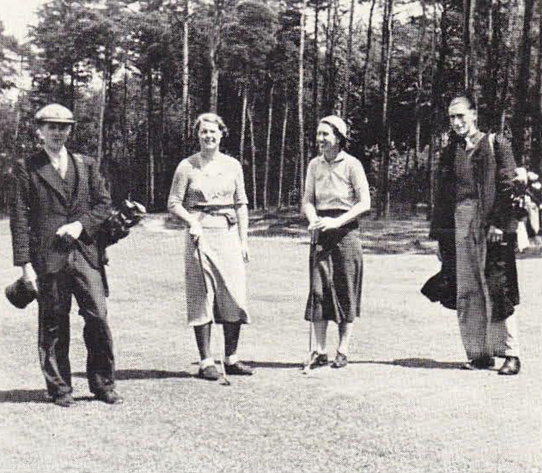 Mevr. vd Hardt Aberson; Mevr. Salberg - 1938