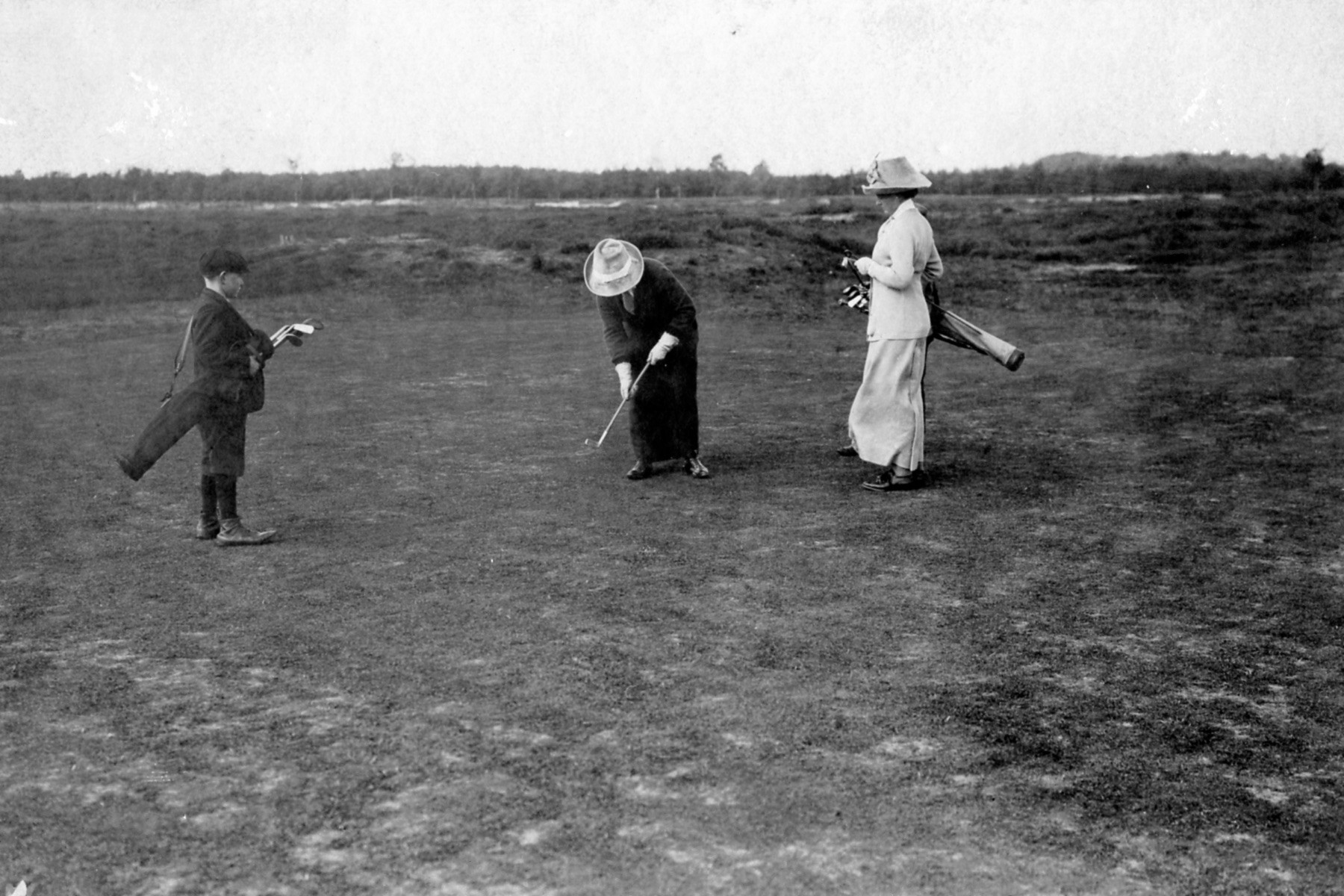 Puttende dame op de Doornsche 4