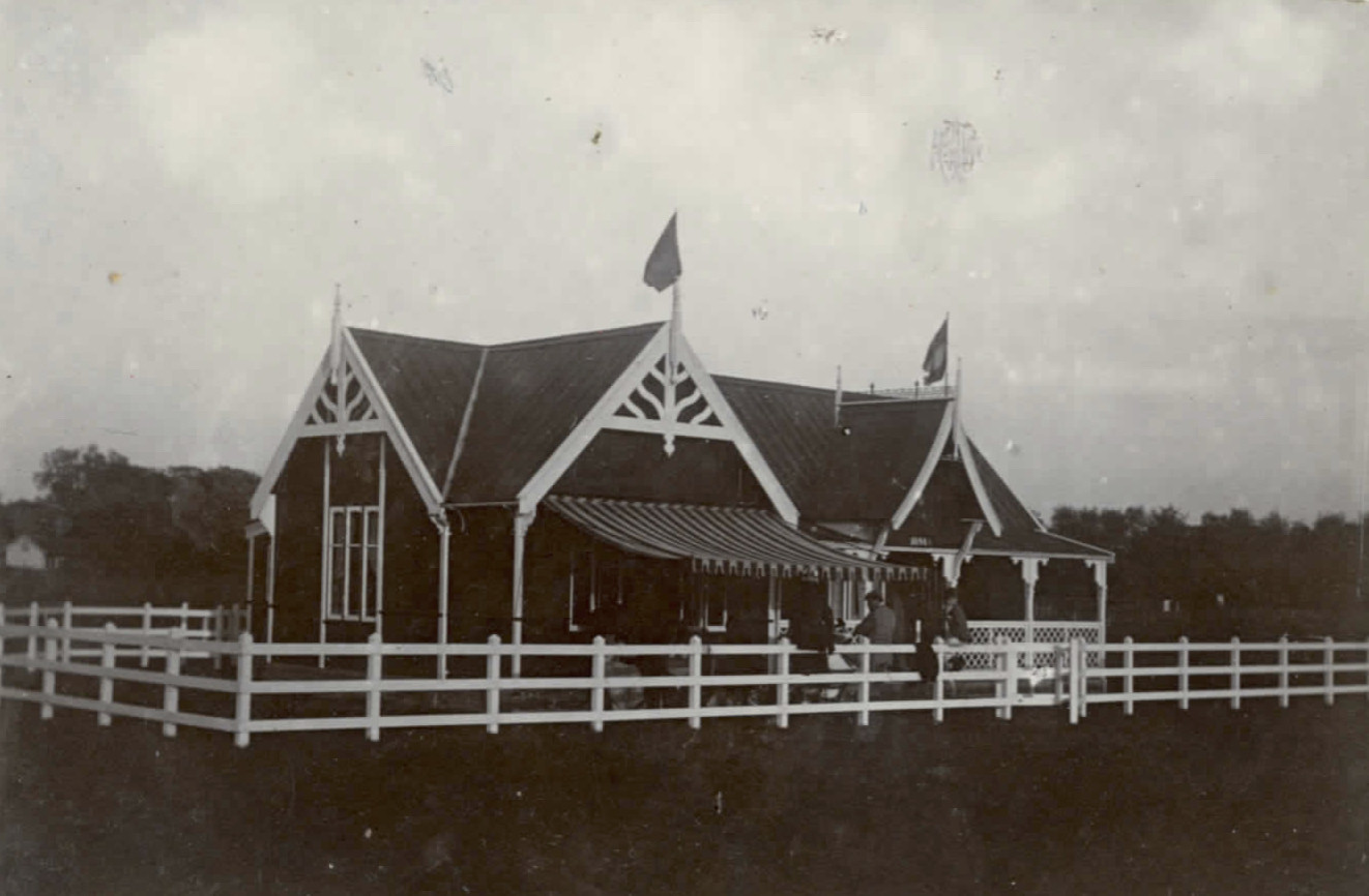 Clubhuis gereed - 1894