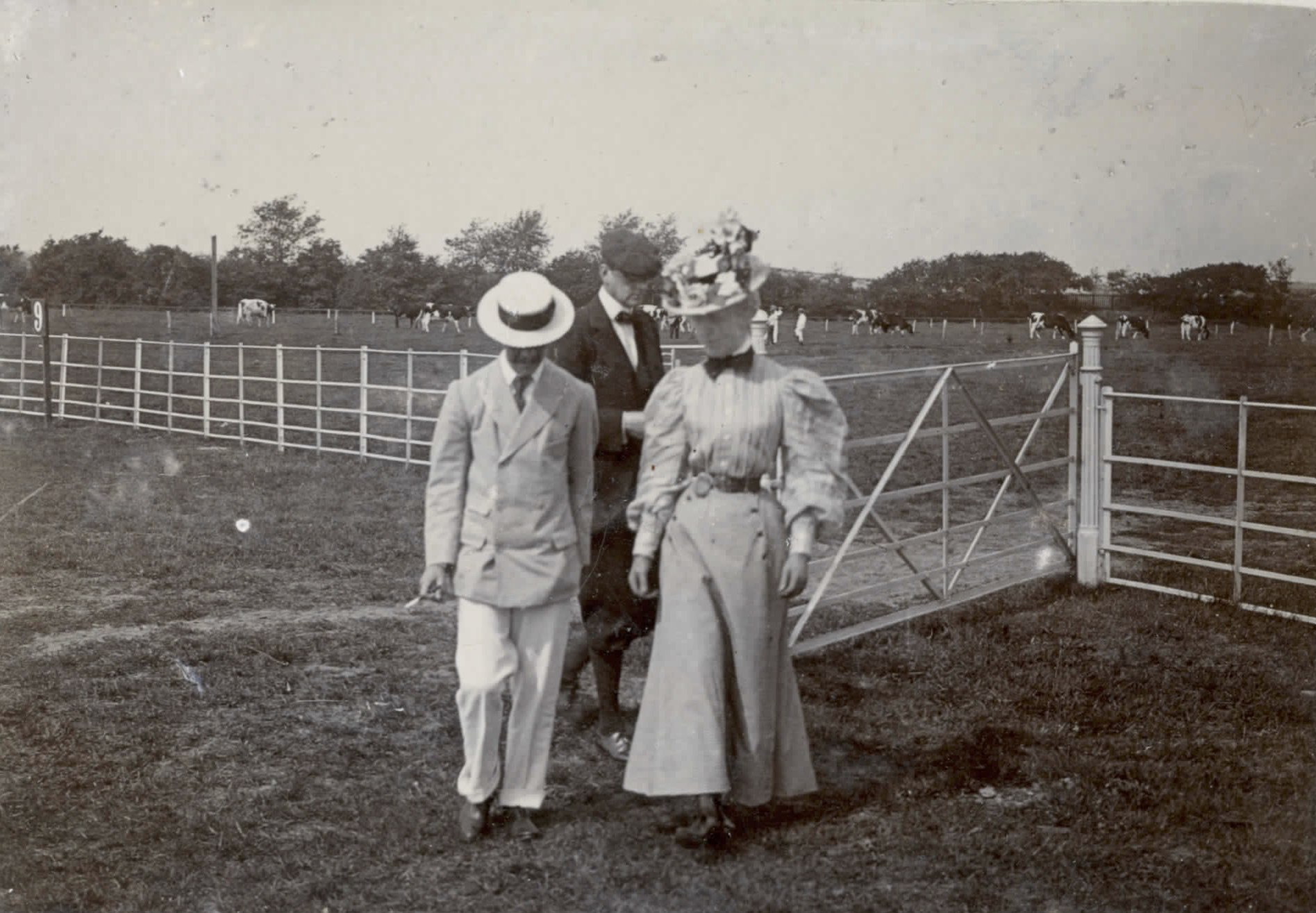 W. Rumbold - L. Rutherford - Mrs. Rutherford - 1895