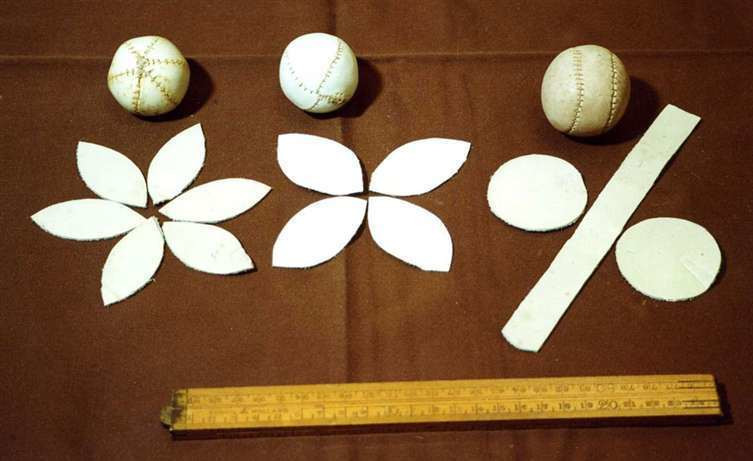 Mallen voor colfballen. Eerste helft 16e eeuw