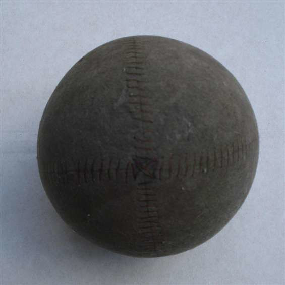 Sajetbal met koperdraad