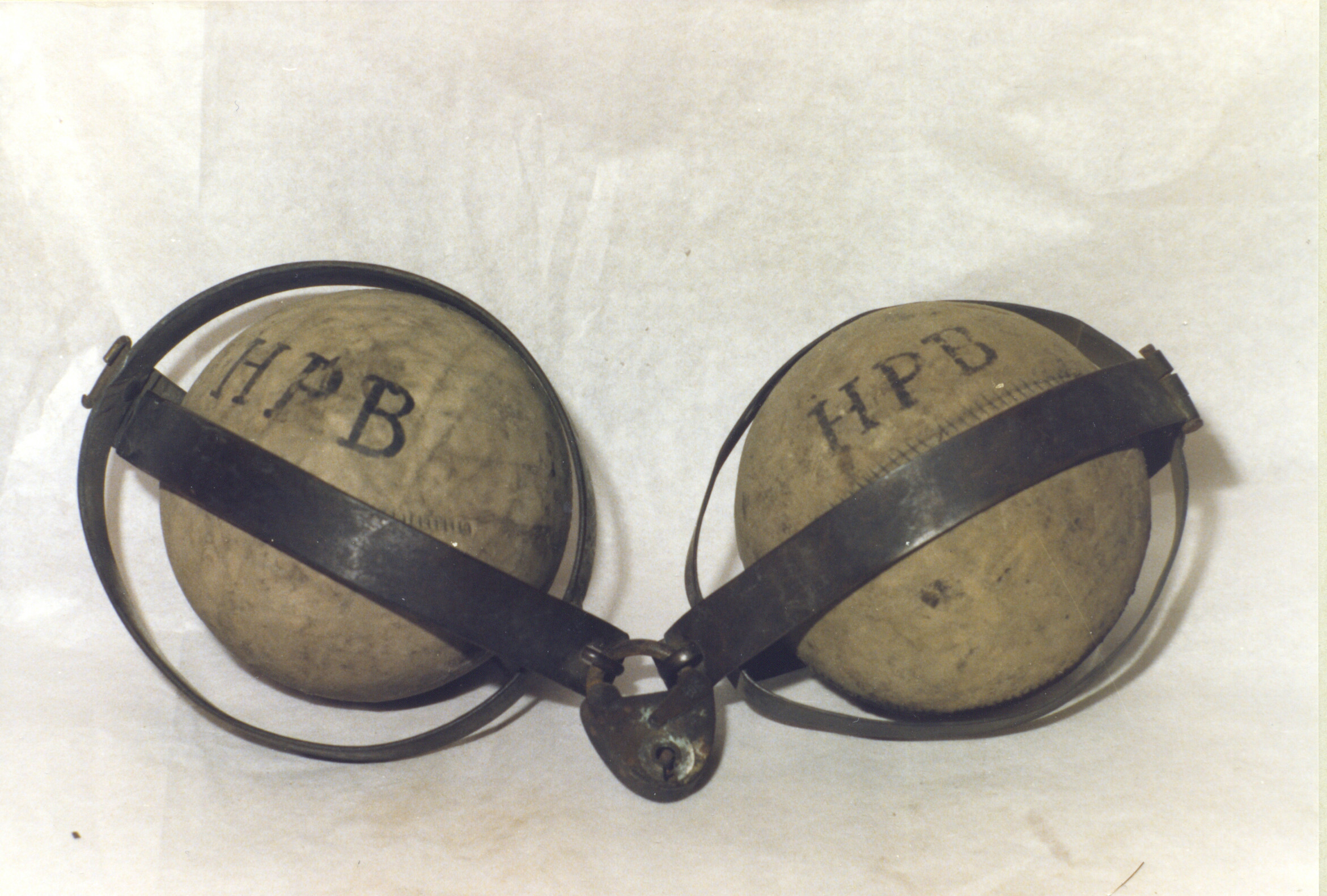 Bandsysteem voor sajetballen