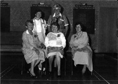 Ada Sykula, Auk Wittekoek, Elly van der Plas, Trijnie Langedijk, Annie Beemsterboer. 1985