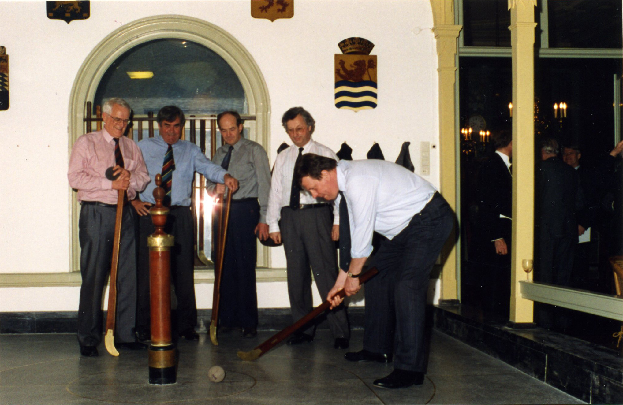 Mr. Ivo W. Opstelten, St. Eloyen Gasthuis. 1993