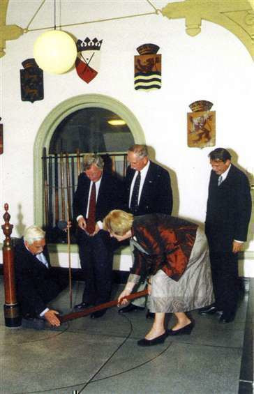 Annie Brouwer, Cees van Woerden, St. Eloyen Gasthuis. 2001