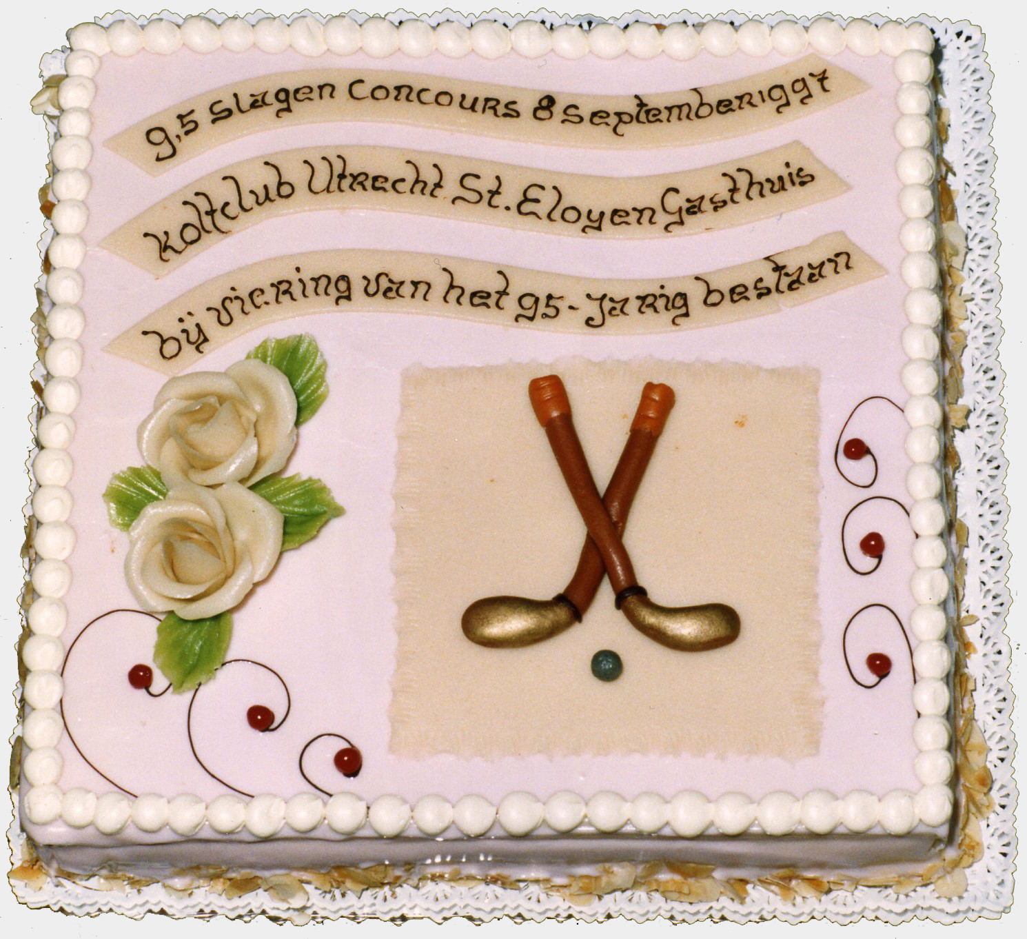 Feesttaart, St. Eloyen Gasthuis. 1997
