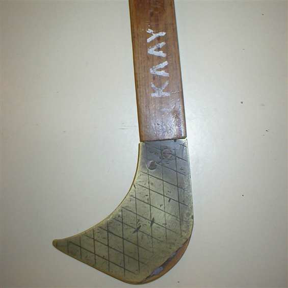 Rechtse gummikliek, Aan is Winst