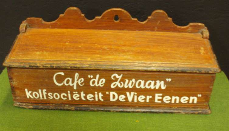 Kolfballenkistje, De Vier Eenen