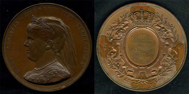 Ereprijs, Eerste korpsprijs sajetballen, Krommenie, Koningin-Moeder Emma, St. Eloyen Gasthuis. 1907