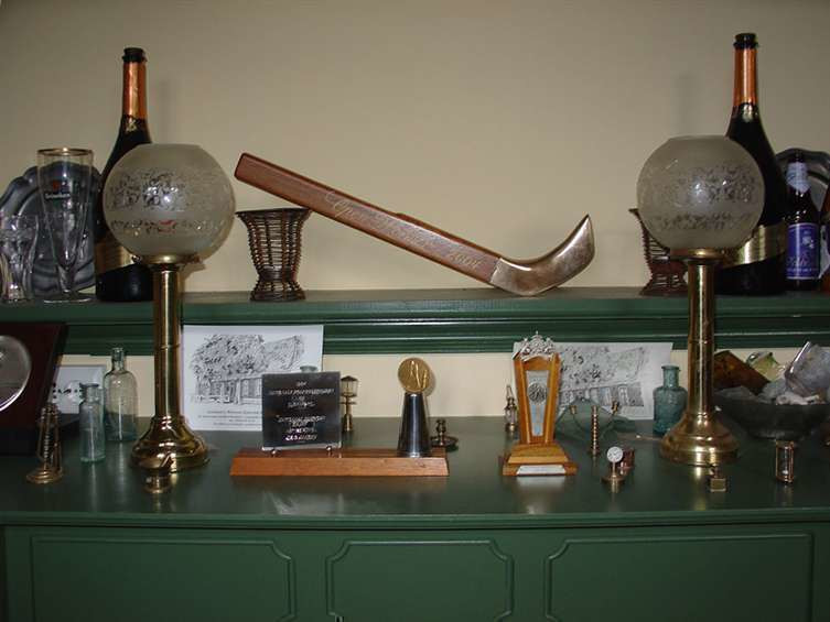 Minikliek, Mark Aberkrom. 2004